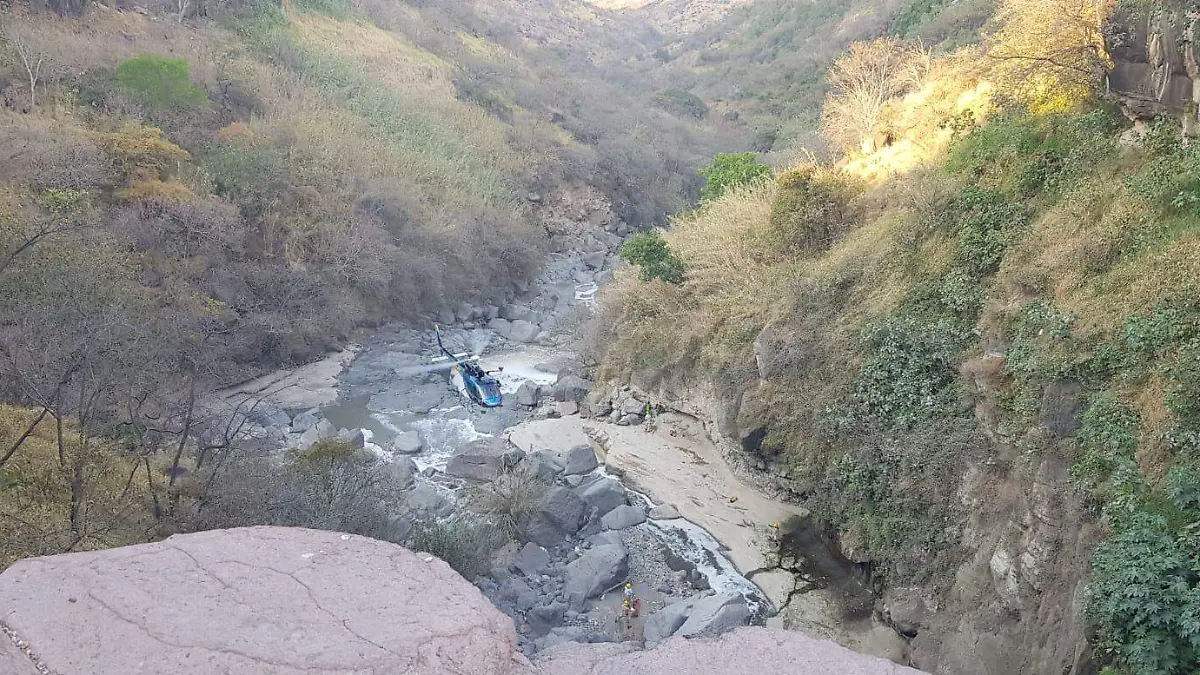 Rescate bomberos Barranca de Huentitán